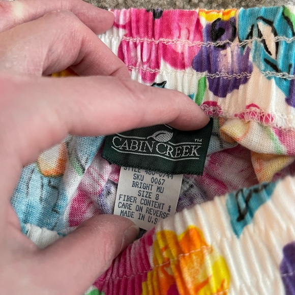 Vintage Cabin Creek floral skirt - Picture 3 of 6